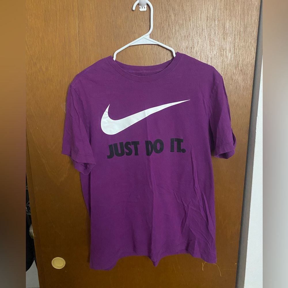 Womans Nike T-Shirt